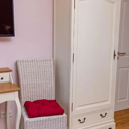 Weingut Gerd Muellers 크로프