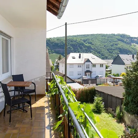 Weingut Gerd Muellers Konukevi Kröv