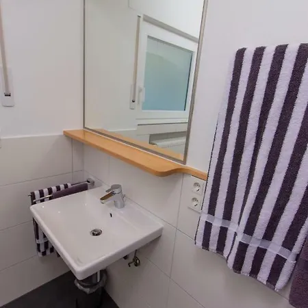 Weingut Gerd Muellers 게스트하우스 4*