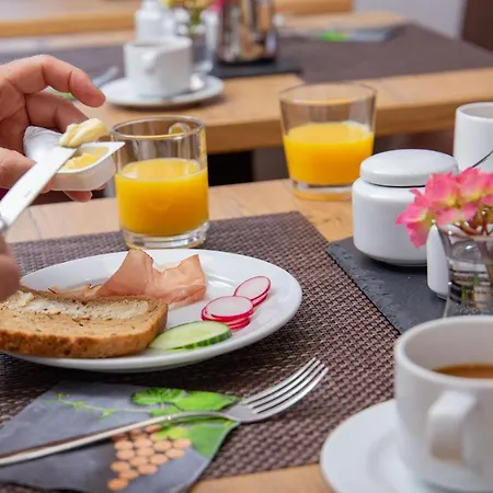 Weingut Gerd Muellers Гостевой дом Креф