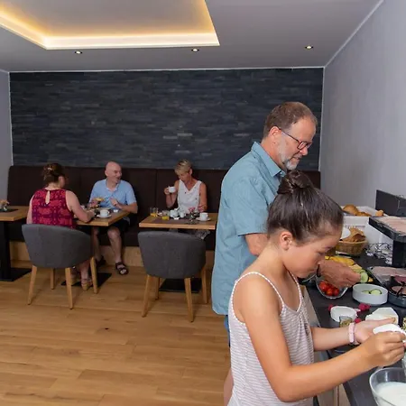 Гостевой дом Weingut Gerd Muellers Креф